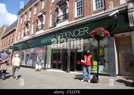 Ein Marks & Spencer speichern in Chesterfield, England, Vereinigtes Königreich Stockfoto