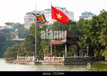 Ngoc Son Tempel auf einer Insel im Hoan-Kiem-See, Hanoi, Vietnam Stockfoto