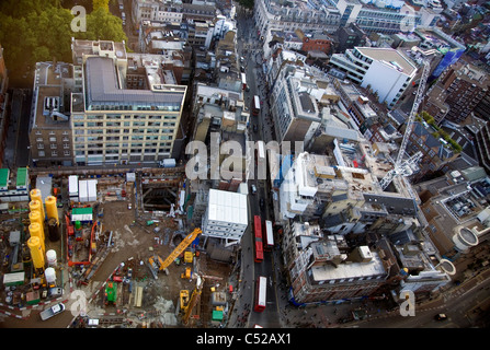 Arbeiten auf der Crossrail und Underground-Upgrade bei Tottenham Court Road in London Stockfoto