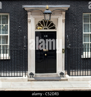 Die vordere Tür Nummer 10 Downing Street Stockfoto