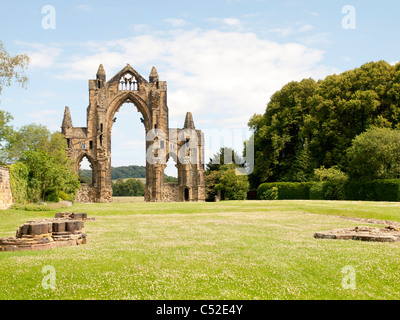 Die Ruinen des östlichen Ende ein 14. Jahrhundert Augustiner Kloster von Bruce Familie, später Könige von Schottland gegründet. Stockfoto