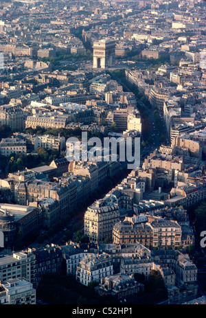 Arc de Triomphe von Eiffelturm, Paris, Frankreich. Stockfoto