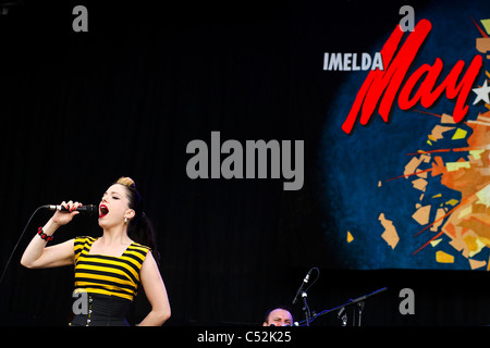 Imelda May erklingt in The Hop Farm Music Festival, Hop Farm, Kent auf Sonntag, 3. Juli 2011. Personen im Bild: Imelda May (I Stockfoto