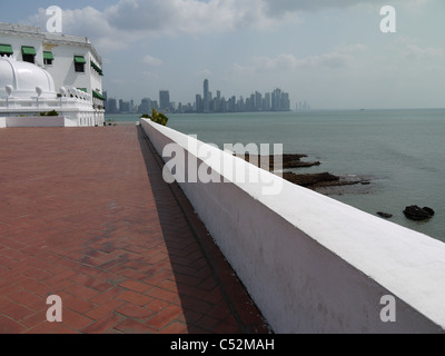 Ansicht von Panama-Stadt von Casco Viejo Stockfoto