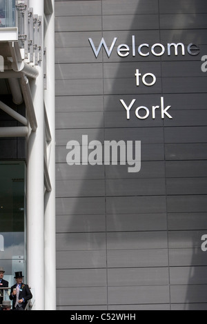 Royal Ascot Rennen während seinen Umzug nach York in 2005, UK. Stockfoto