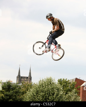 BMX-Stunt-Fahrer Stockfoto