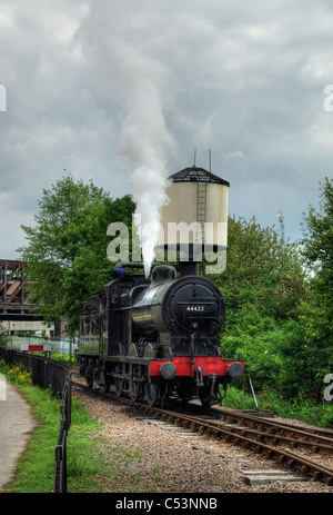 Zug auf dem Wasser austoben bei Peterborough Nene Valley Railway Station. Stockfoto