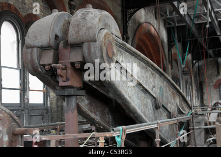 Innenraum des Vierschrötigkeit Pumpstation, gebaut in viktorianischen Zeiten von Joseph Bazalgette als Teil der Themse Kanalisation. Stockfoto