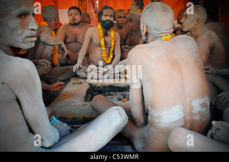 Ein Sadhu (hinduistischen heiligen Mann) an die Kumbh Mela-fest in Indien. Stockfoto