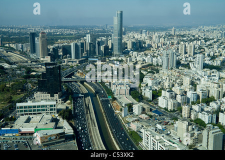 Panoramablick auf Tel-Aviv nach Azrieli Turmrestaurant, Tel Aviv Israel Stockfoto