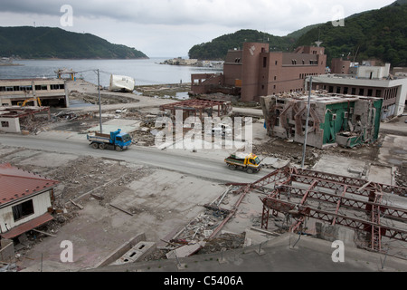 Tsunami-Verwüstungen in Onagawa, Region Tohoku, Japan, 2011. Stockfoto