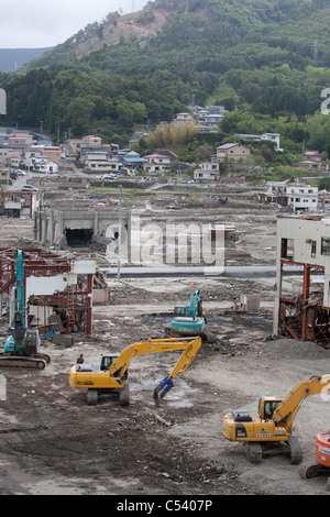 Tsunami-Verwüstungen in Onagawa, Region Tohoku, Japan, 2011. Stockfoto