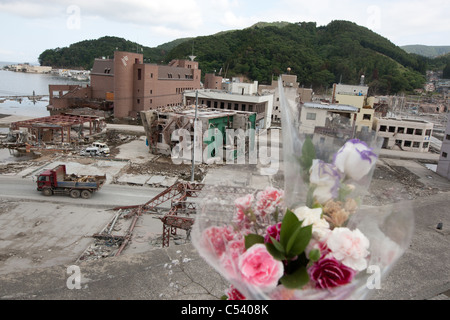 Tsunami-Verwüstungen in Onagawa, Region Tohoku, Japan, 2011. Stockfoto