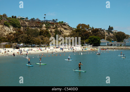 Stand up Paddeln im Hafen von Dana Point, Kalifornien, USA (Juni 2011) Stockfoto