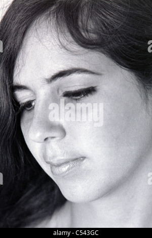Nachdenklichen Gesichtsausdruck der jungen Frau. Stockfoto