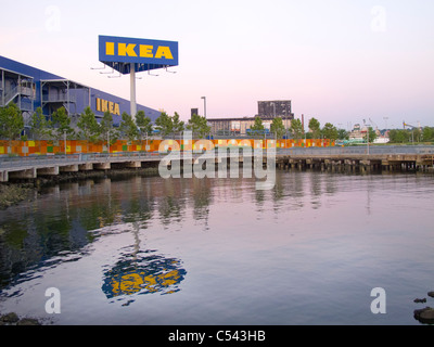 Pier zu IKEA Brooklyn NY Shop Stockfoto