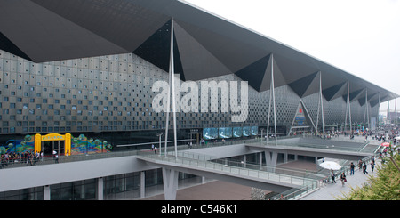 Menschen in Shanghai World Expo, Themenpavillons, Shanghai, China Stockfoto