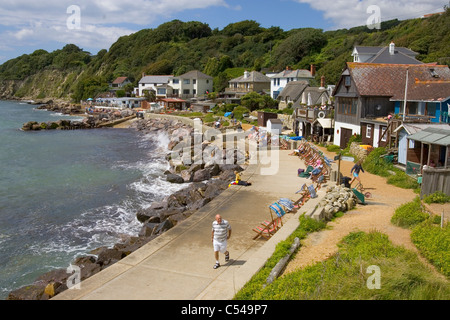 Steephill Bucht. Boat House Restaurant. Isle Of Wight England UK Strand Urlauber Ferienhäuser Häuser B & B Liegestühle deck c Stockfoto