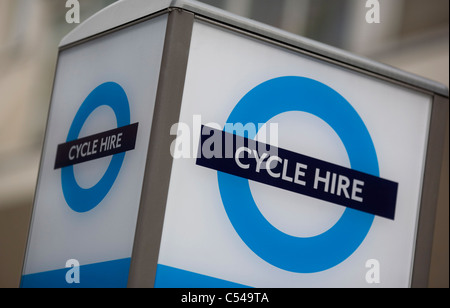 Zeichen für eine Barclays Vermietung Zyklen docking-Station in central London, Vereinigtes Königreich Stockfoto