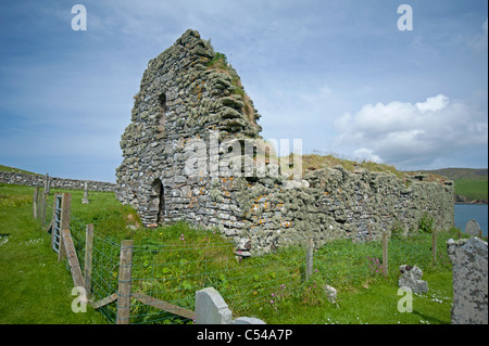 Die alte Ruine von St. Olaf Kirk, Unst Shetland. SCO 7503 Stockfoto