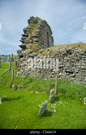 Die alte Ruine von St. Olaf Kirk, Unst Shetland. SCO 7505 Stockfoto