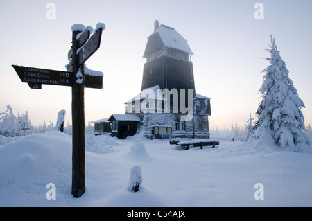 Waldgaststaette Hanskuehnenburg Inn auf dem "Acker", die längste Gebirgskette im Oberharz, Nationalpark Harz, Deutschland Stockfoto