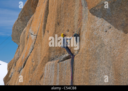 Bergsteiger auf der Aiguille Du Midi, Chamonix, Frankreich, Mont-Blanc-Massiv, Alpen Stockfoto