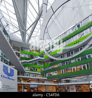 Interieur, Eingangsbereich, UNILEVER Deutschlandzentrale, Bürokomplex, weltweit beste Bürogebäude in 2009, Hamburg, Deutschland Stockfoto