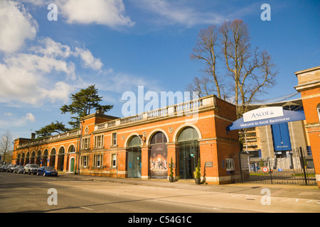 Ascot Rezeption und Ticket Office, Pferderennbahn Ascot, Berkshire, England, UK Stockfoto