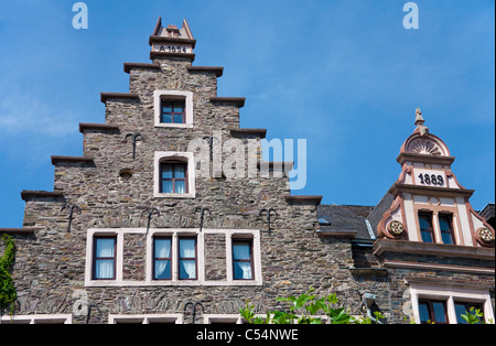 Giebeldächer, alte Häuser an der Promenade, Cochem, Mosel, Mosel, Rheinland-Pfalz, Deutschland, Europa Stockfoto