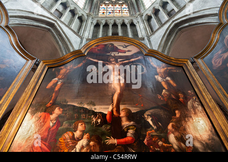 Bernard van Orley, Triptychon mit der Kreuzigung in der Liebfrauenkirche Brügge Belgien Stockfoto