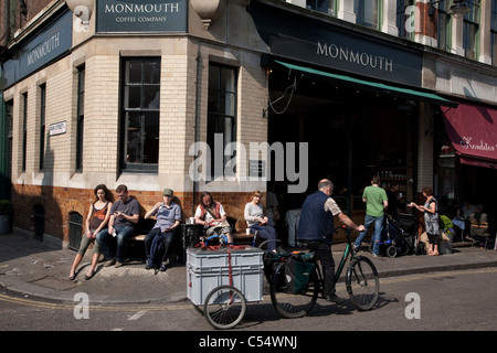 Monmouth Coffee Company Shop in Parkstraße, Borough Market, London, Großbritannien Stockfoto