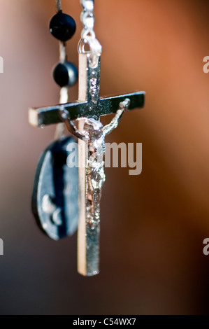 Nahaufnahme eines Kruzifixes, St. Francis Cathedral, Santa Fe, New Mexico, USA Stockfoto