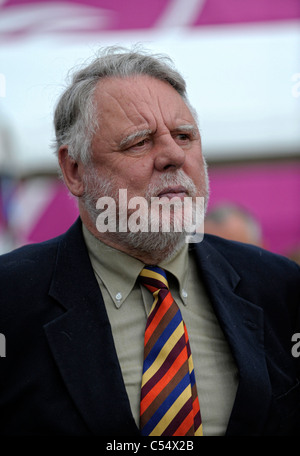 Sir Terry Waite CBE nimmt am 7. Juli 2011 am 2011. Llangollen International Musical Eisteddfod Teil Stockfoto