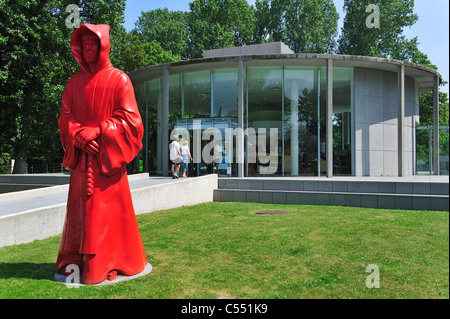 Eingang zum Ten Duinen Museum und archäologische Stätte der Zisterzienser Notre-Dame der Dünen Abtei, Koksijde, Belgien Stockfoto