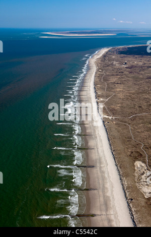 Die Insel Vlieland, Niederlande-Gruppe von Inseln genannt Wattenmeer. UNESCO-Weltkulturerbe. Luft. Wasser zu brechen. Stockfoto