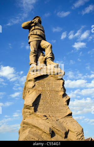 Rettungsboot Männer Denkmal auf der Promenade am St Annes, Lancashire. Stockfoto