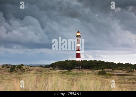 Den Niederlanden, Buren auf Ameland-Insel, gehört zum Wadden Sea Islands. UNESCO-Weltkulturerbe. Leuchtturm. Stockfoto
