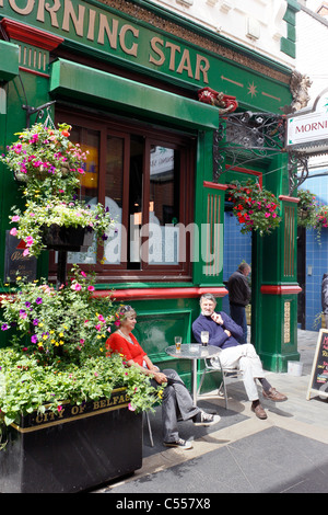 Morgenstern Public House, Belfast, Nordirland, Vereinigtes Königreich Stockfoto