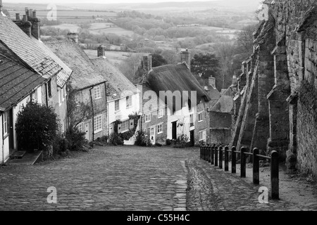 Landhaus auf einem Hügel, Golden Hill, Shaftesbury, Dorset, England Stockfoto