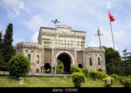 Historischen Haupttor an der Universität Istanbul in Istanbul, Türkei Stockfoto