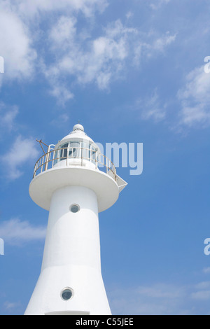 Leuchtturm und blauer Himmel Stockfoto