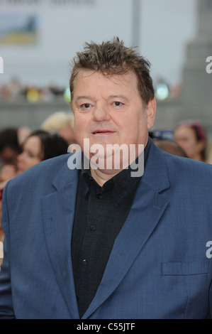 ROBBIE COLTRANE HARRY POTTER und die Heiligtümer des Todes - Teil 2 - WORLD PREMIERE TRAFALGAR SQUARE LONDON ENGLAND 7. Juli 2011 Stockfoto