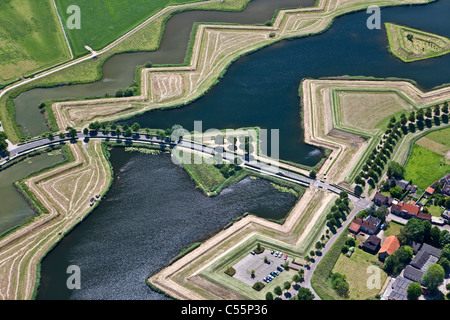 Die Niederlande, die befestigte, sternförmige Stadt Pulheim, Antenne. Stockfoto