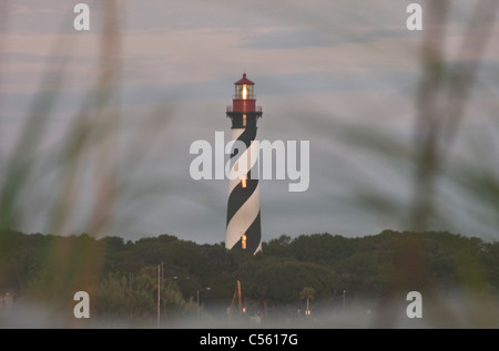 Leuchtturm auf dem Strand, St. Augustine Lighthouse, Anastasia State Park, Florida, USA Stockfoto