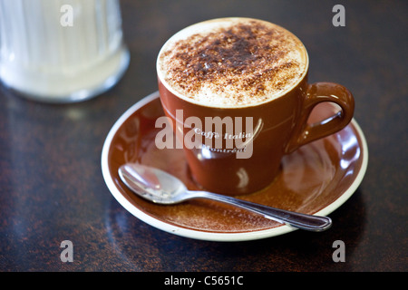 Cappuccino, Caffe Italia, Montreal, Kanada Stockfoto