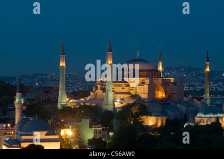 Hagia Sophia in der Nacht in Sultanahmet, Istanbul, Türkei Stockfoto