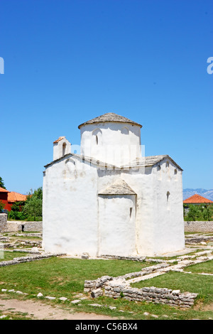 Kirche des Heiligen Kreuzes in Nin, Kroatien ab 9. Jahrhundert Stockfoto