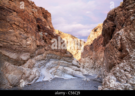 Metamorpher Felsen Schichten am Marble Canyon In Death Valley Nationalpark, Kalifornien, USA Stockfoto