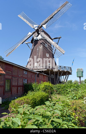 Windmühle in Lemkenhafen, Insel Fehmarn, Schleswig-Holstein, Deutschland Stockfoto